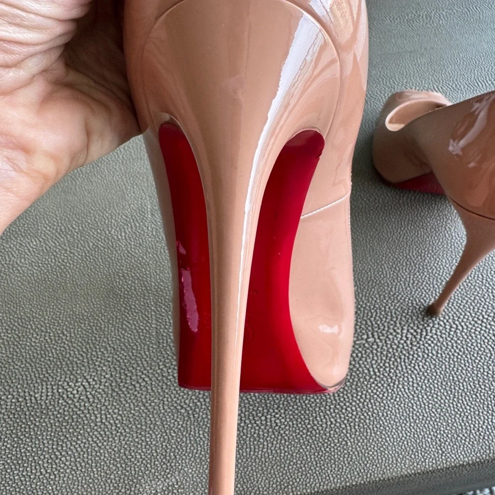 Christian Louboutin Blush Patent Peep Toe Heels Red Bottom Size 41.5 - Picture 9 of 9